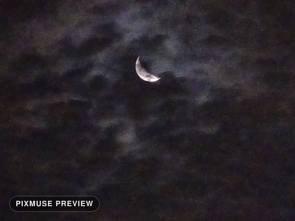 Crescent Moon in Cloud 4